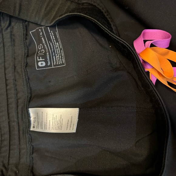 Zamora Jogger Scrub Pants - Picture 3 of 3